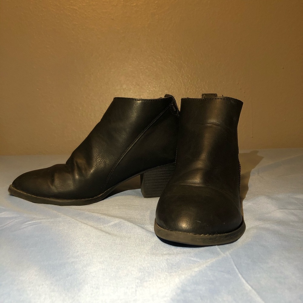 Stevies black ankle boots